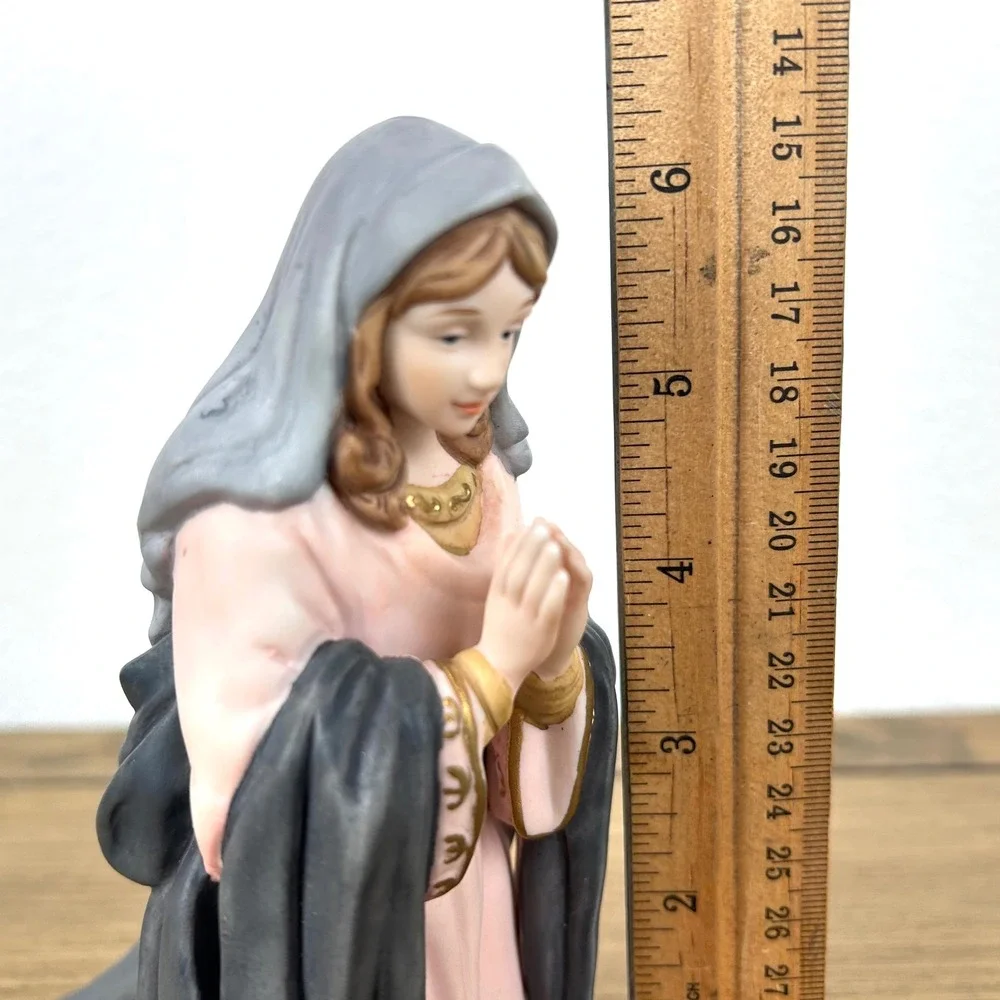 Kirkland Signature #75177 Nativity Mary Figurine‎ Porcelain Replacement Figure